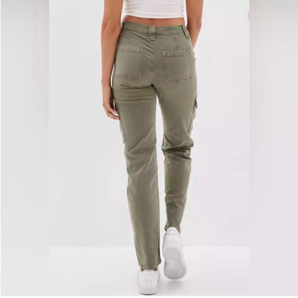 American Eagle Cargo Stretch Straight Pants in Green Size 2 Regular - Picture 2 of 11